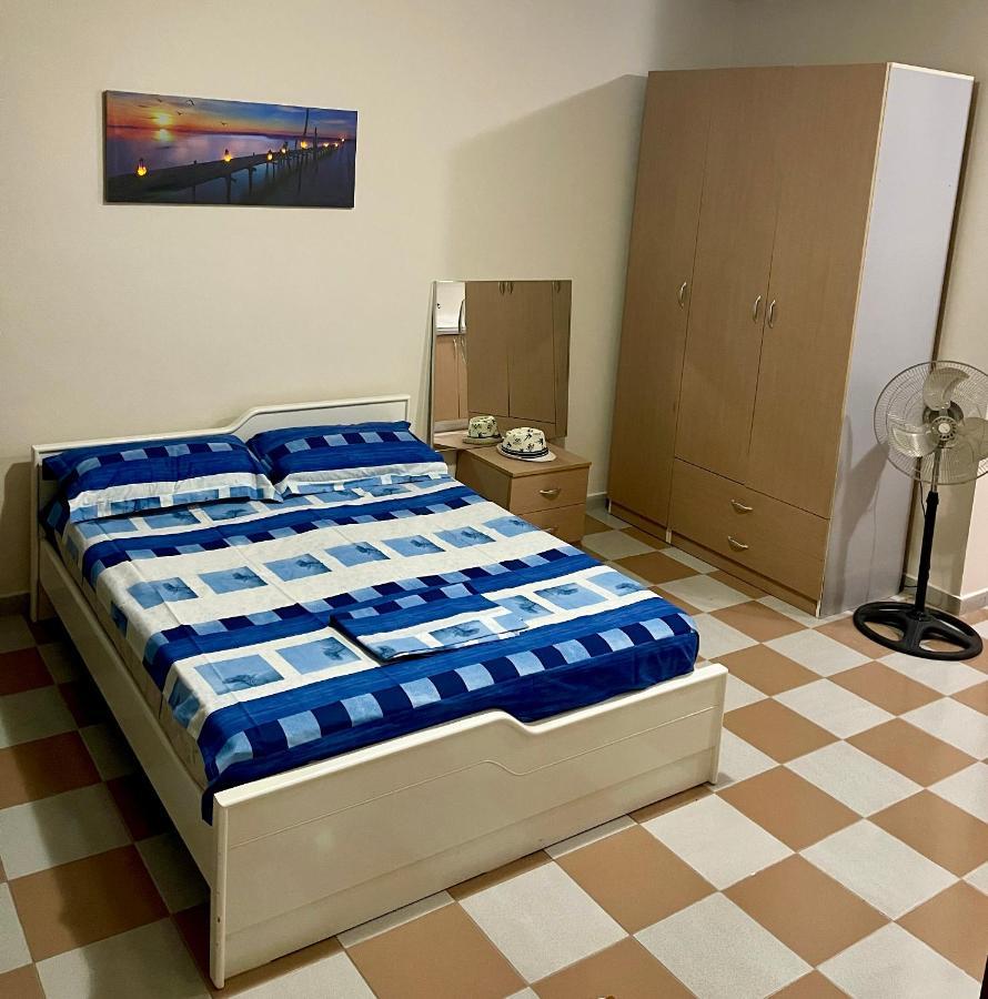 Lovely Studio Apartment Beachfront Durrës 外观 照片
