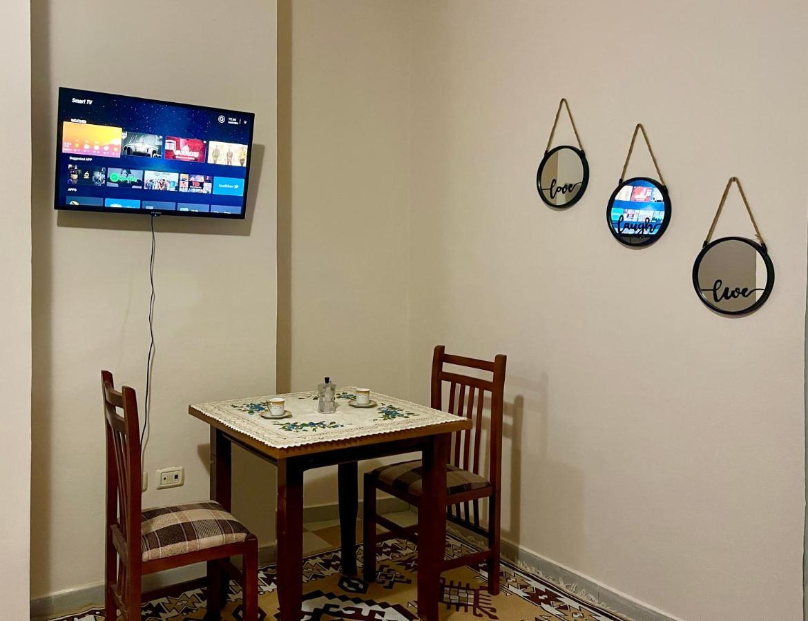 Lovely Studio Apartment Beachfront Durrës 外观 照片